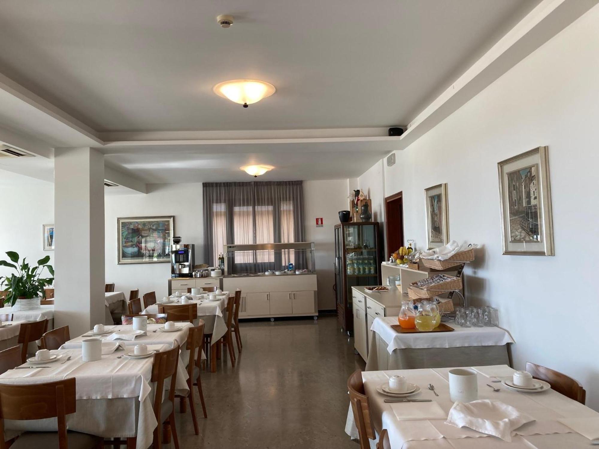 Hotel Giacomazzo Caorle Extérieur photo
