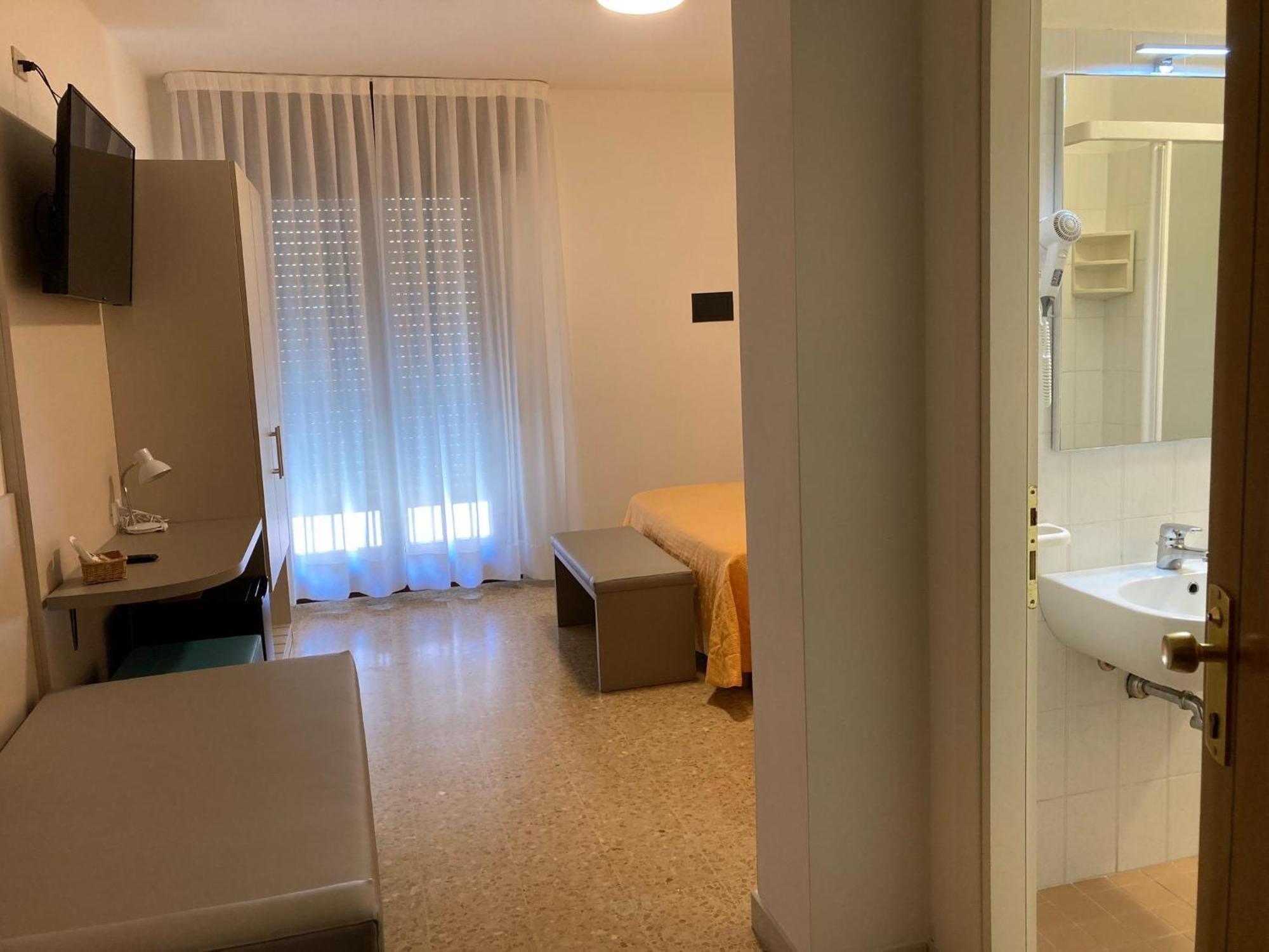 Hotel Giacomazzo Caorle Extérieur photo