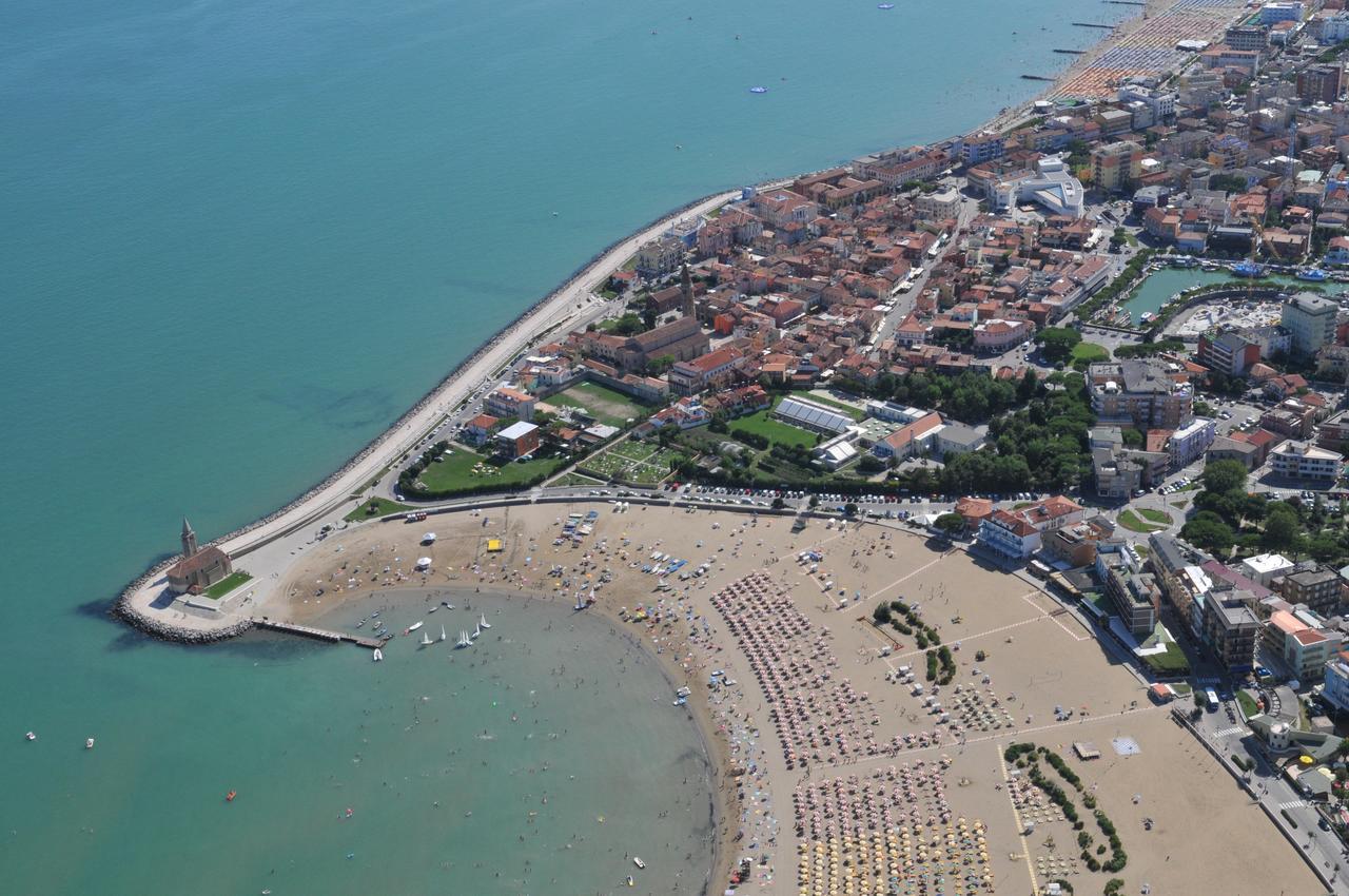 Hotel Giacomazzo Caorle Extérieur photo